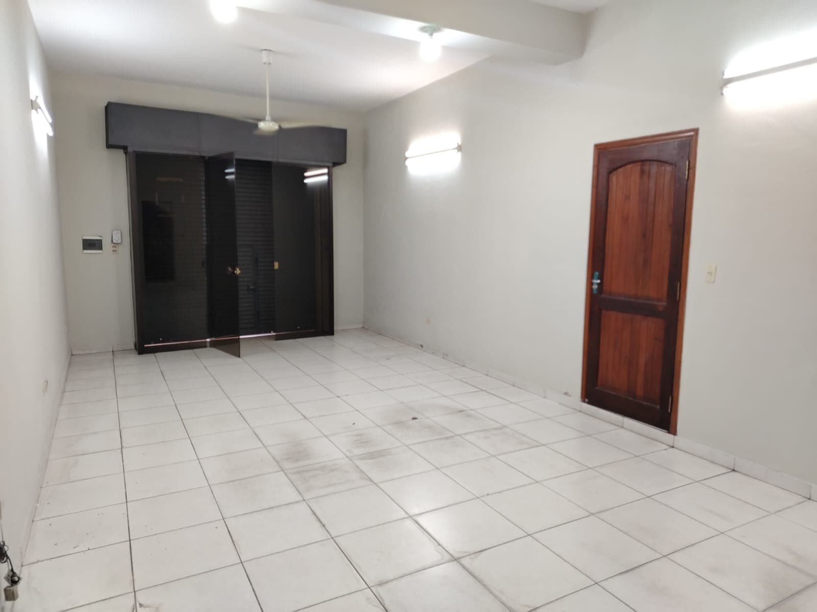2 salones comerciales avda. Rodriguez de francia - Asunción, foto 3