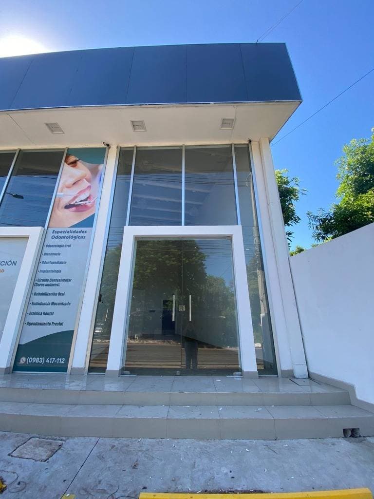 Alquilo local comercial en Ñemby