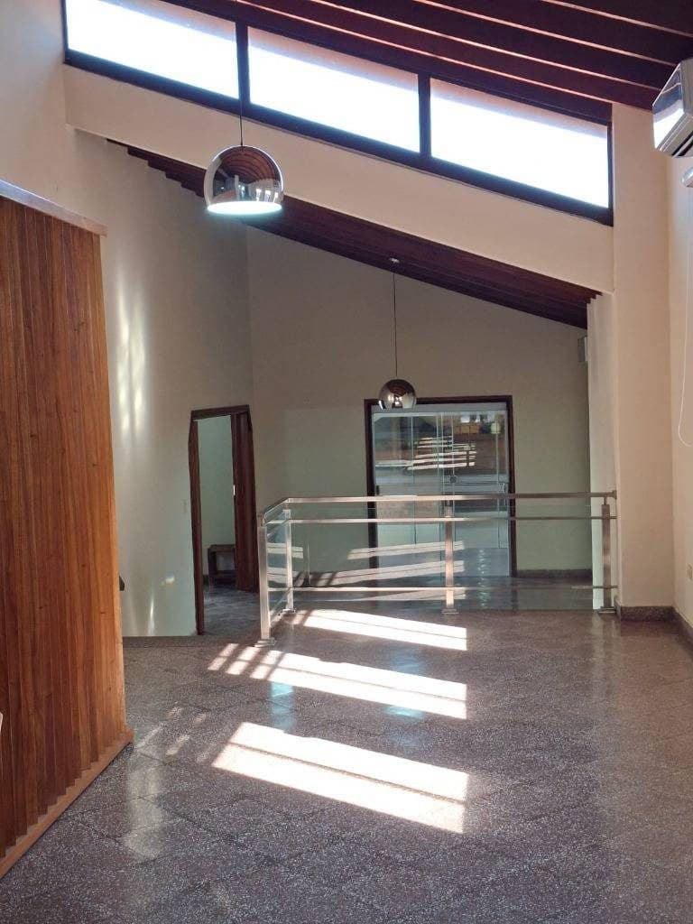 Casa en Alquiler en Asunción – Zona Iglesia Santa María y San Nicolás, foto 2