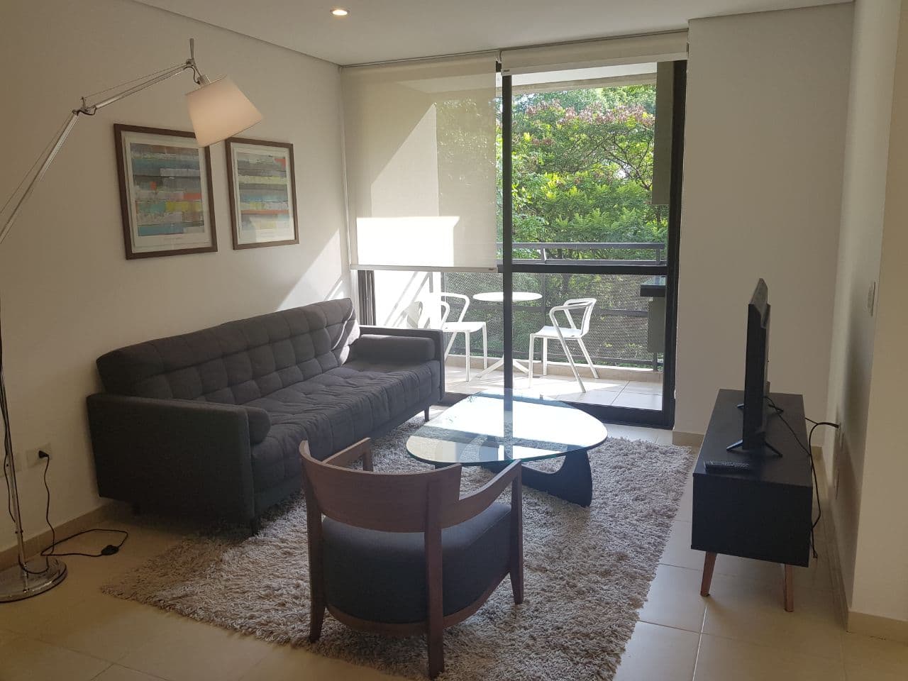 DPTO 2 HABITACIONES, amoblado y equipado, sobre stma Trinidad: — foto 1