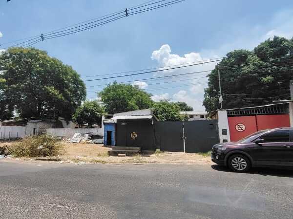 Imponente propiedad para desarrolladores, ubicado en el barrio san vicente, foto 2