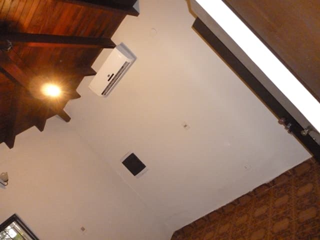 ¡Oportunidad Única! Casa en Venta en Lambaré: Ubicación Estratégica a Pasos de Avda. Cacique Lambaré — foto 3