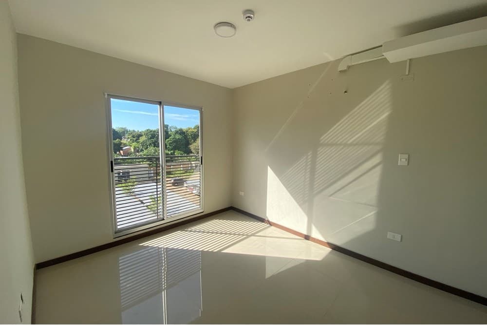 Departamento - Alquiler - Luque, Paraguay, foto 2