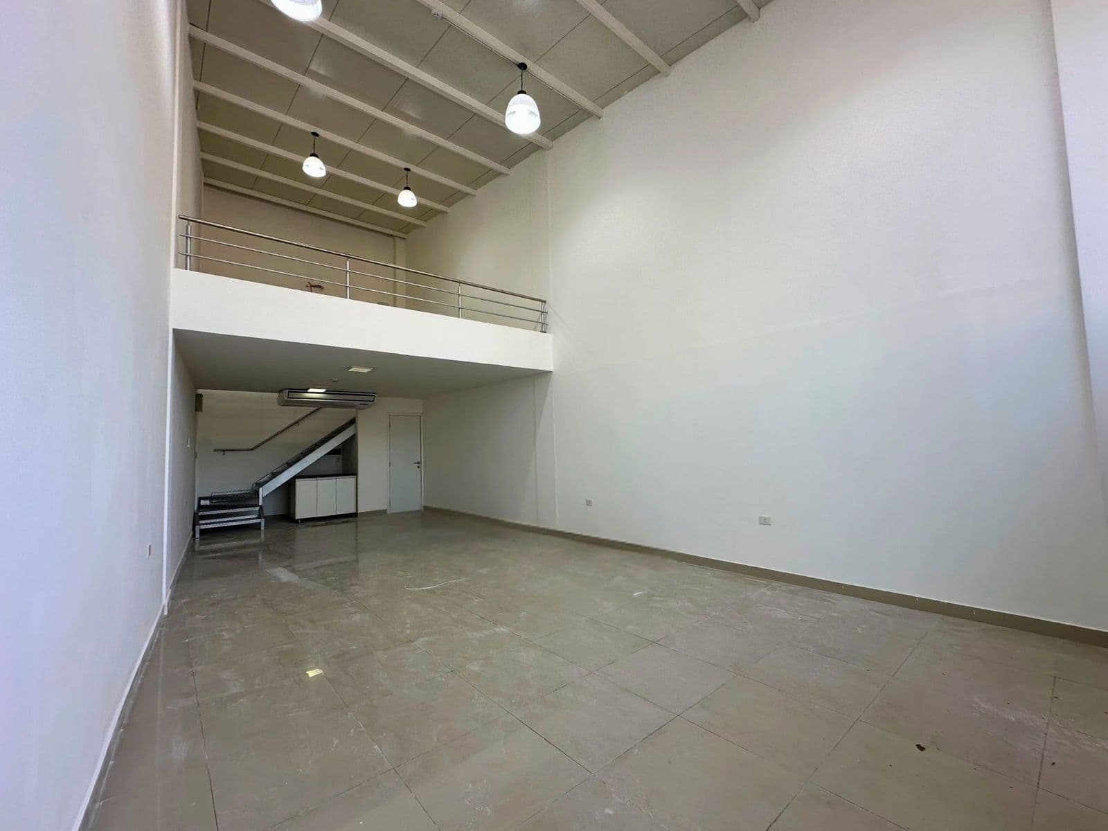 Local comercial alquiler s/choferes