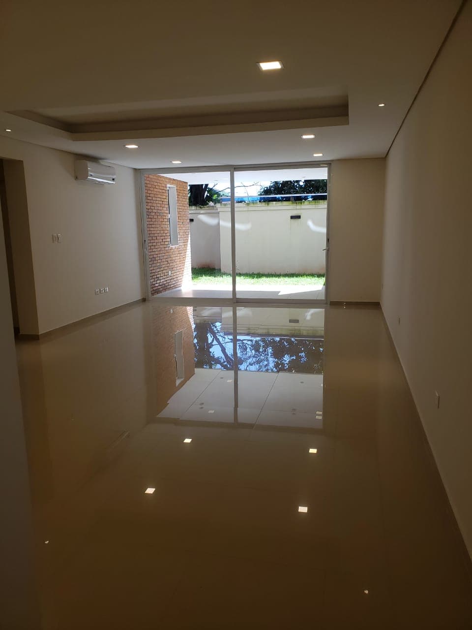 departamento en planta baja , tipo Dúplex con patio