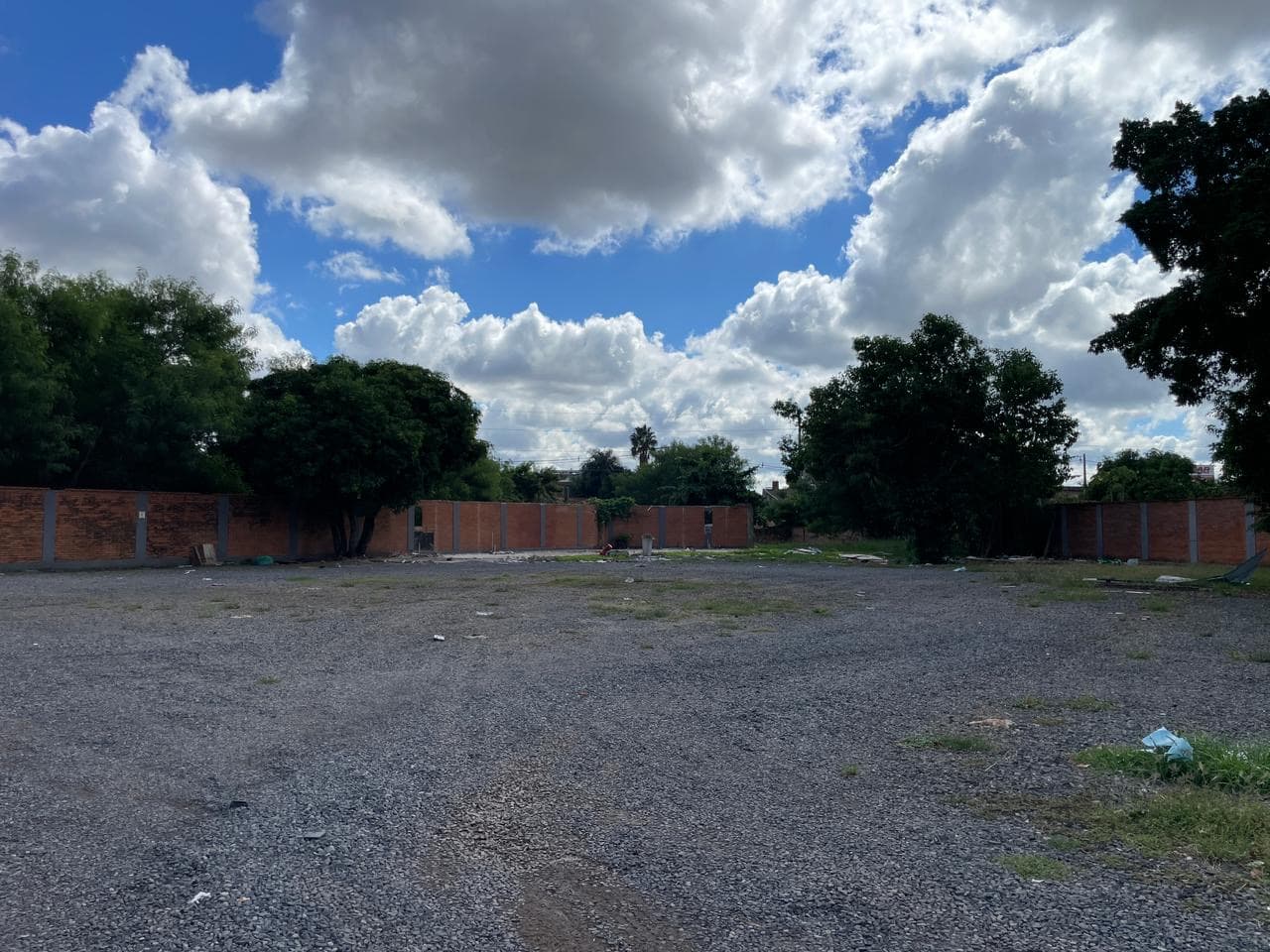 Terreno zona eje corporativo de 2300 m2 bo san jorge, foto 2
