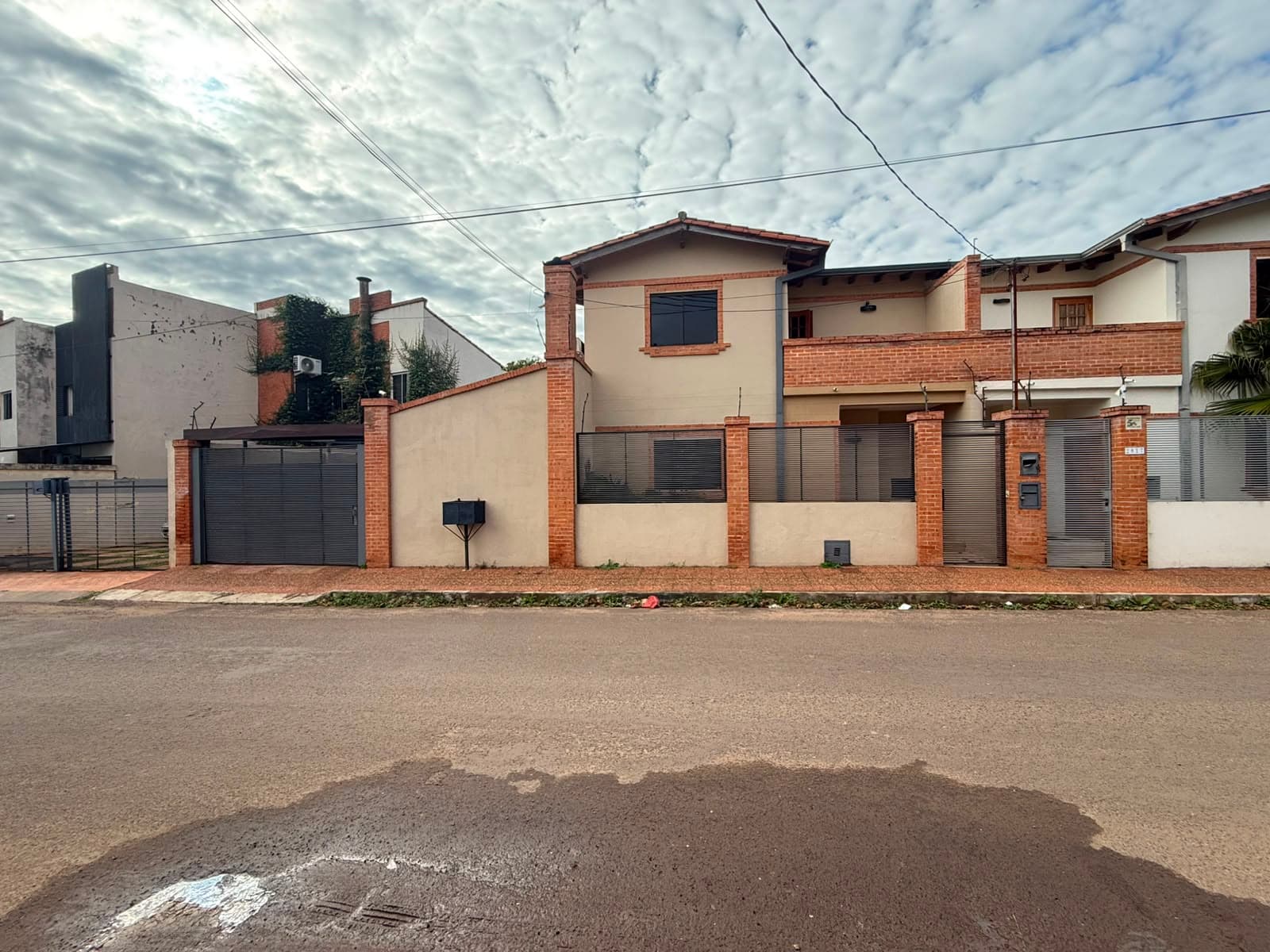 Alquilo hermosa y amplia casa en fernando zona norte