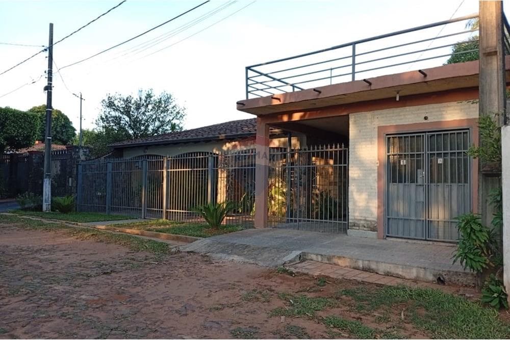 Casa - Venta - San Lorenzo, Paraguay