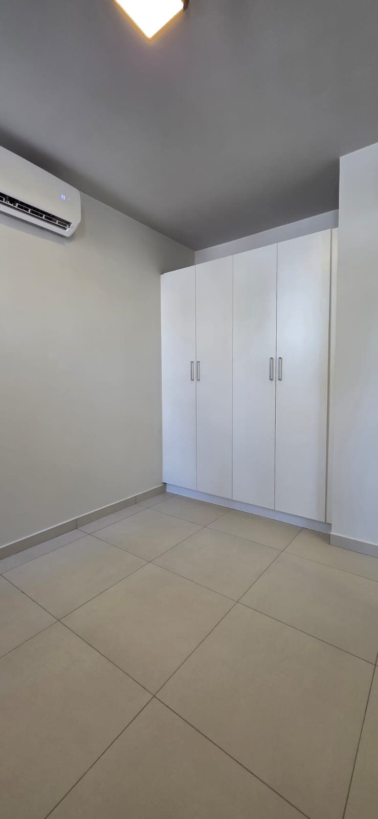 Departamento 1 dorm. Zona Luque — foto 4