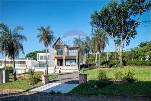 Casa-Venta-PY Cordillera San Bernardino, foto 1