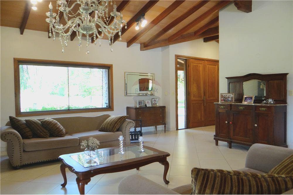 Residencia amplia en quinta brusquetti mra, foto 3