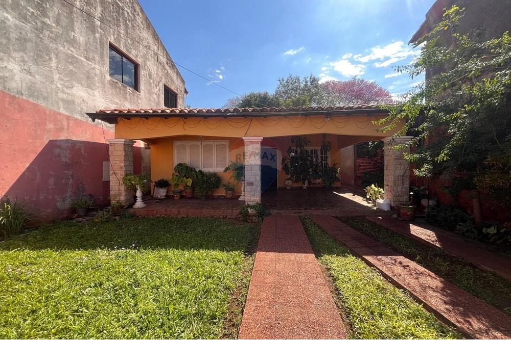 Casa - Venta - Fernando de la Mora, Paraguay, invierte en un nuevo hogar!