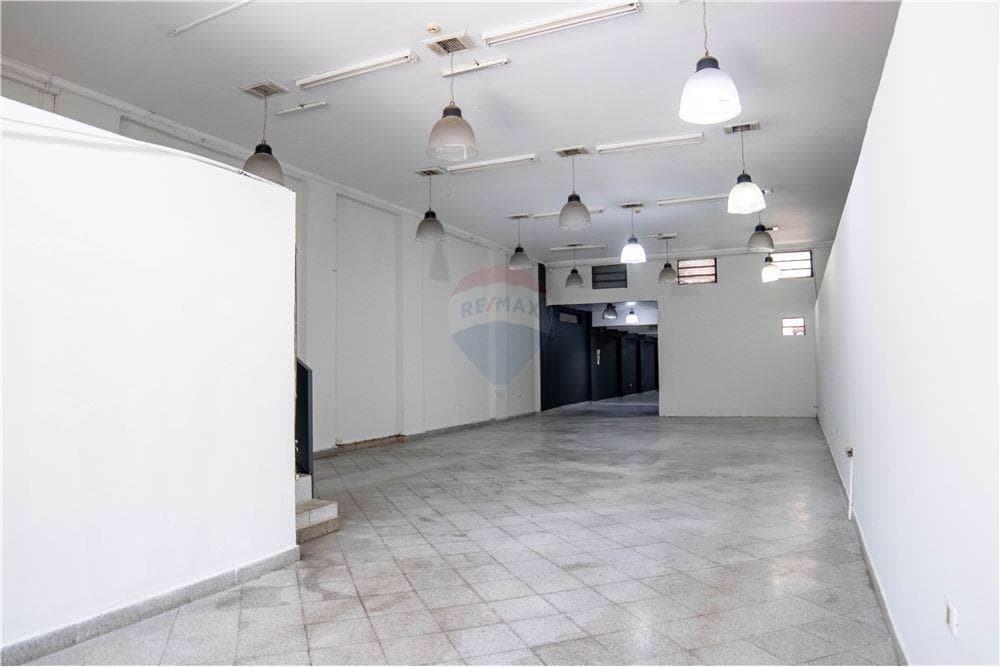 Salon comercial-alquiler-mercado san lorenxo, foto 1