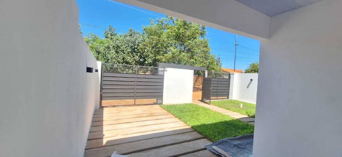 Casa Minimalista venta con dos terrenos, foto 2