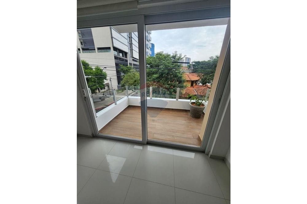 Departamento a pasos del shopping del sol — foto 4