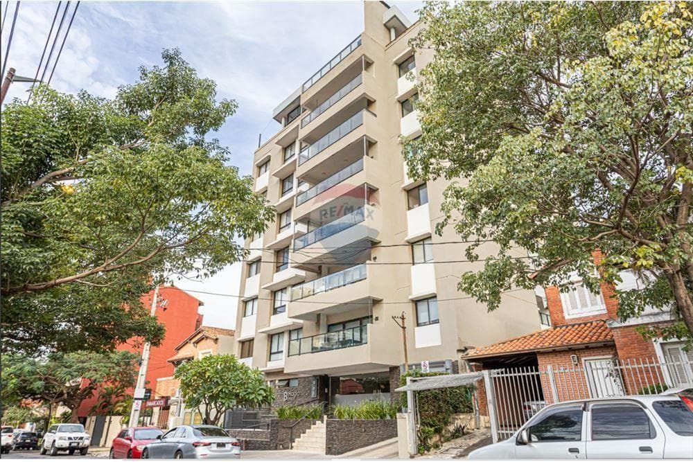 Alquilo depto de 3 dormit. En edificio bellagio