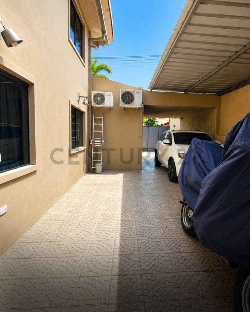 de Casa en Cañada del Ybyray, Asunción, foto 3