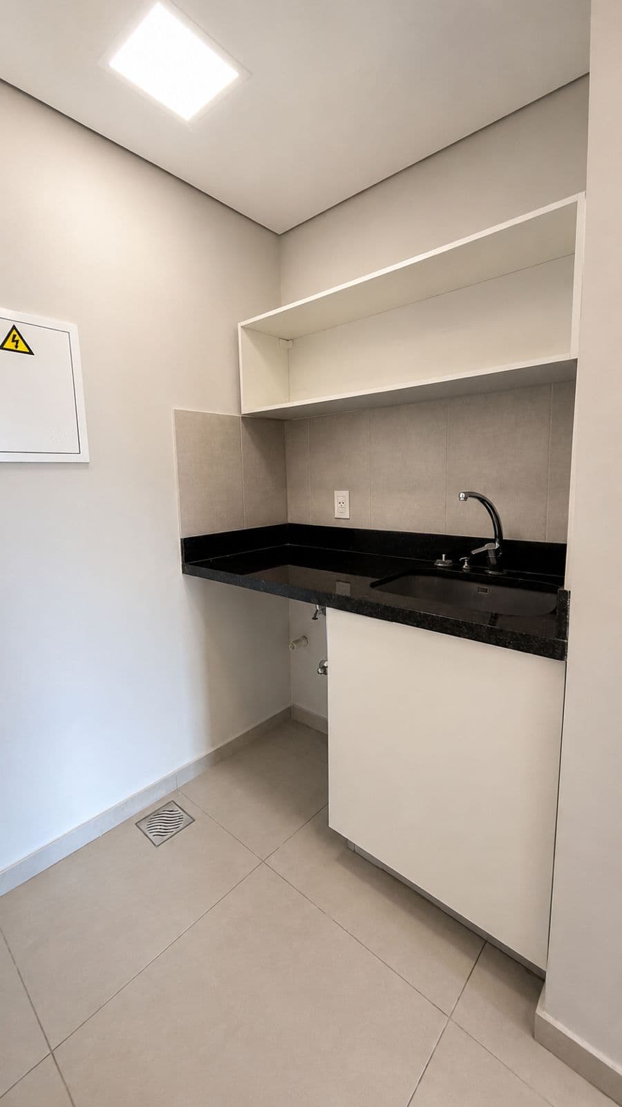 Dpto monoambiente - bo los laureles — foto 2