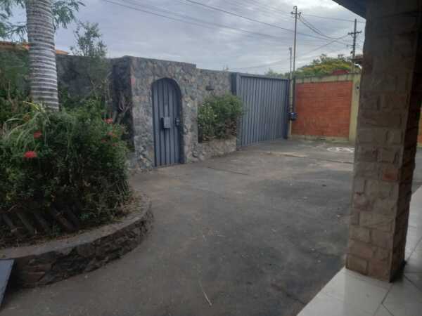 En venta casa en Mariano Roque Alonso, foto 5