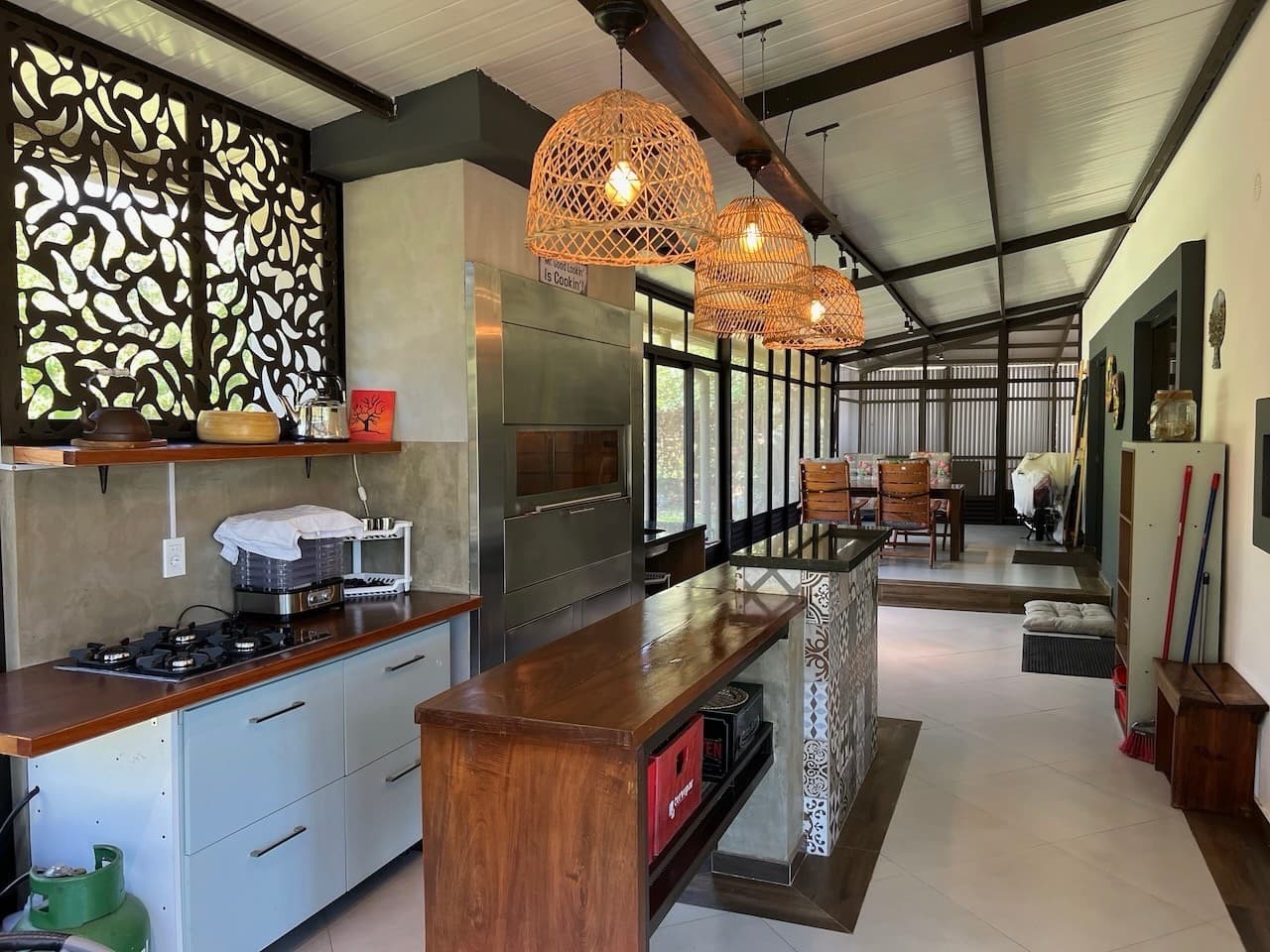 Elegante Residencia Con Piscina Y Jardín Paradisíaco – Paraguay #adlerpy390 — foto 2