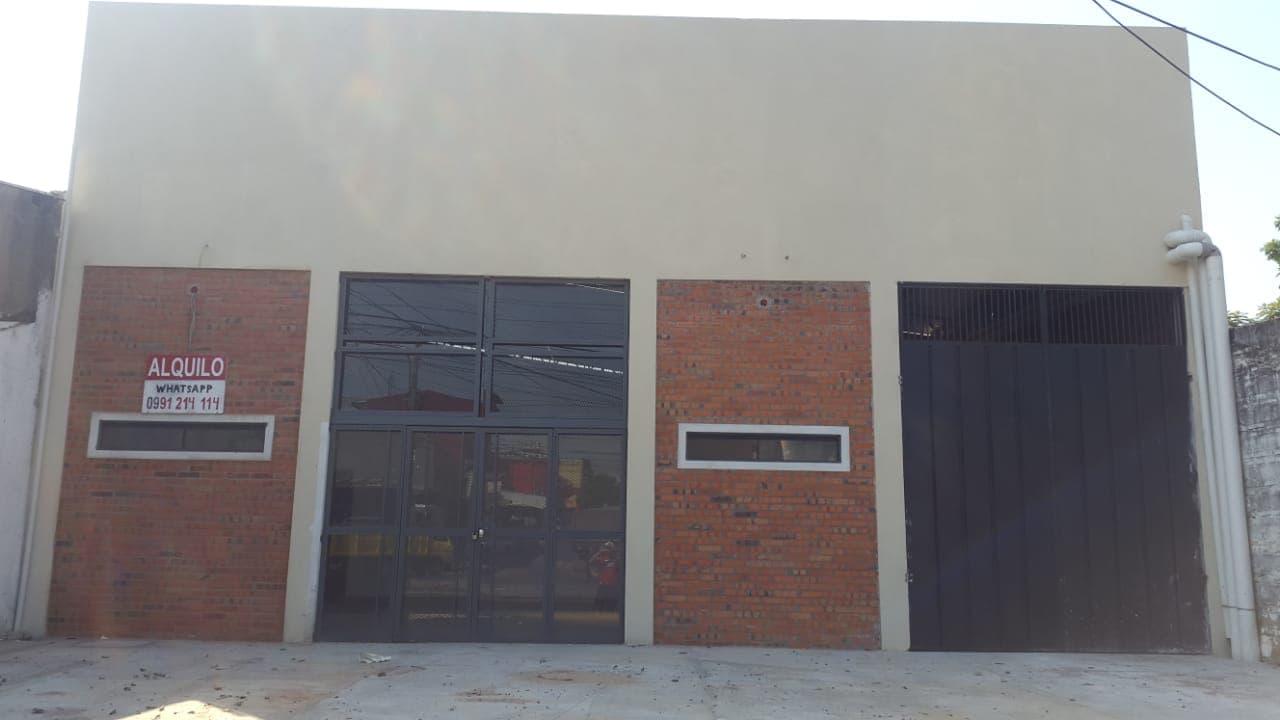 Hermoso Deposito Showroom Y Oficina Sobre Av Calle Ultima Defensores Chaco Lynch