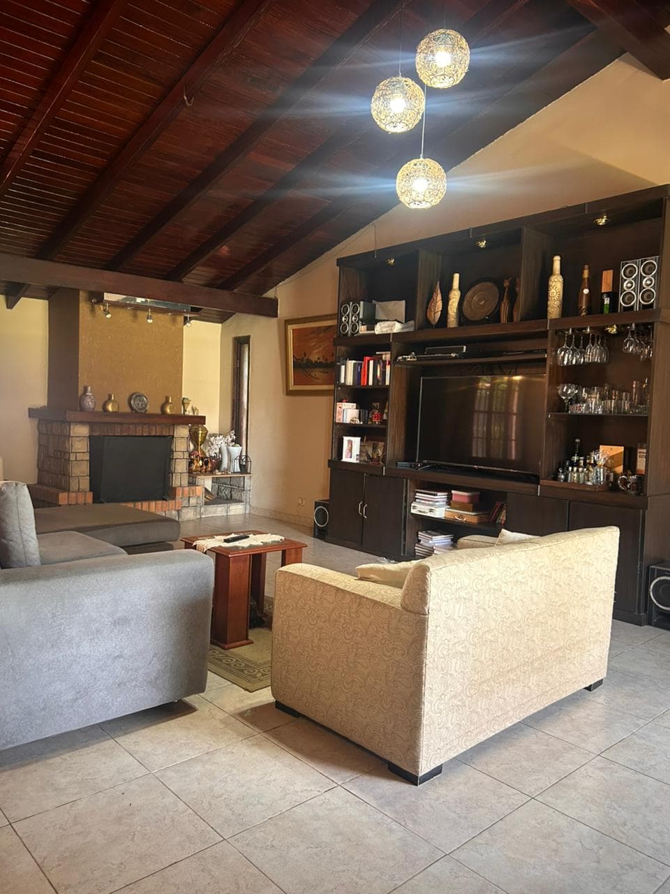 Residencia en Lambaré - zona colegio gutenberg, foto 4