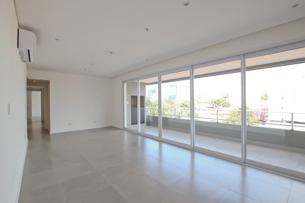 Departamento en Alquiler de 3 habitaciones + 2 cocheras — foto 2
