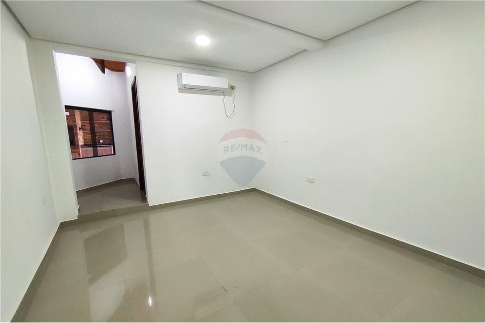En venta amplia casa con 3 habitaciones en suite, foto 5