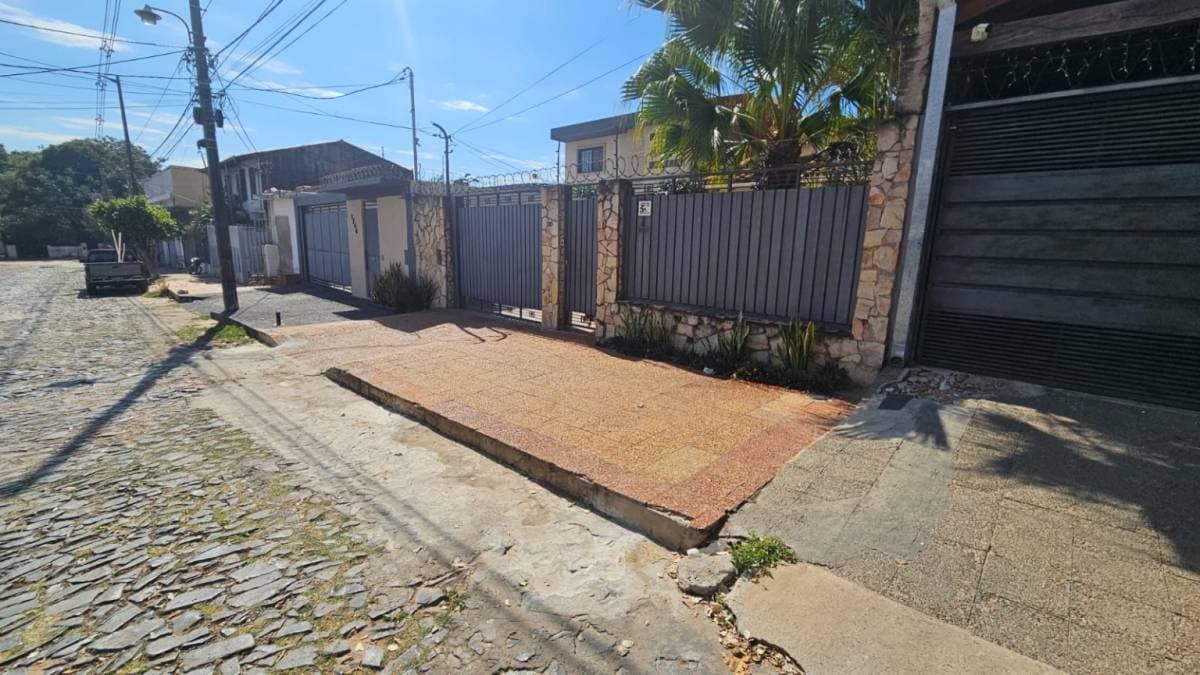 Oportunidad en Barrio Jara – Terreno en venta con casa a demoler, foto 2