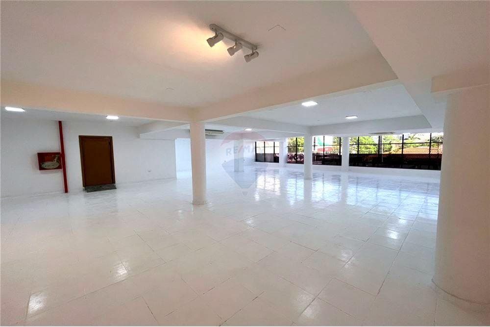 Oficina 240m² con vista sobre Av. España, foto 2