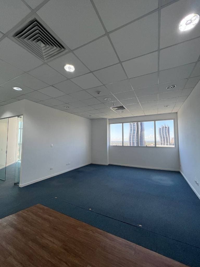 Oficinas en edificio world trade center — foto 1