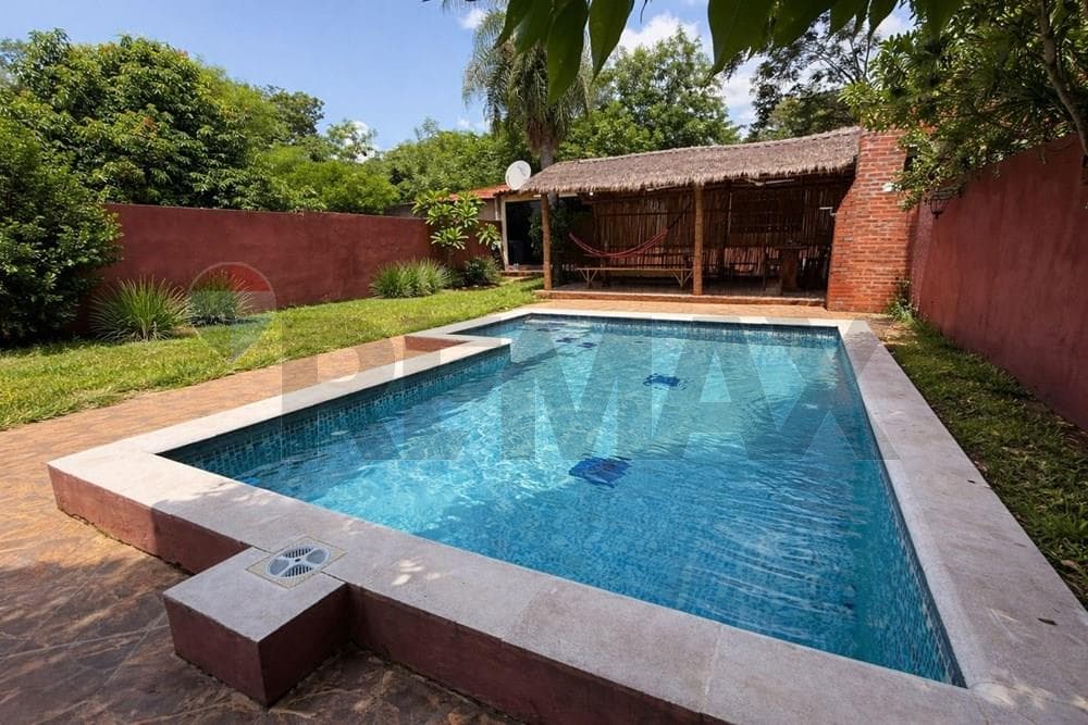 Casa - Alquiler - Aregua, Paraguay — foto 1
