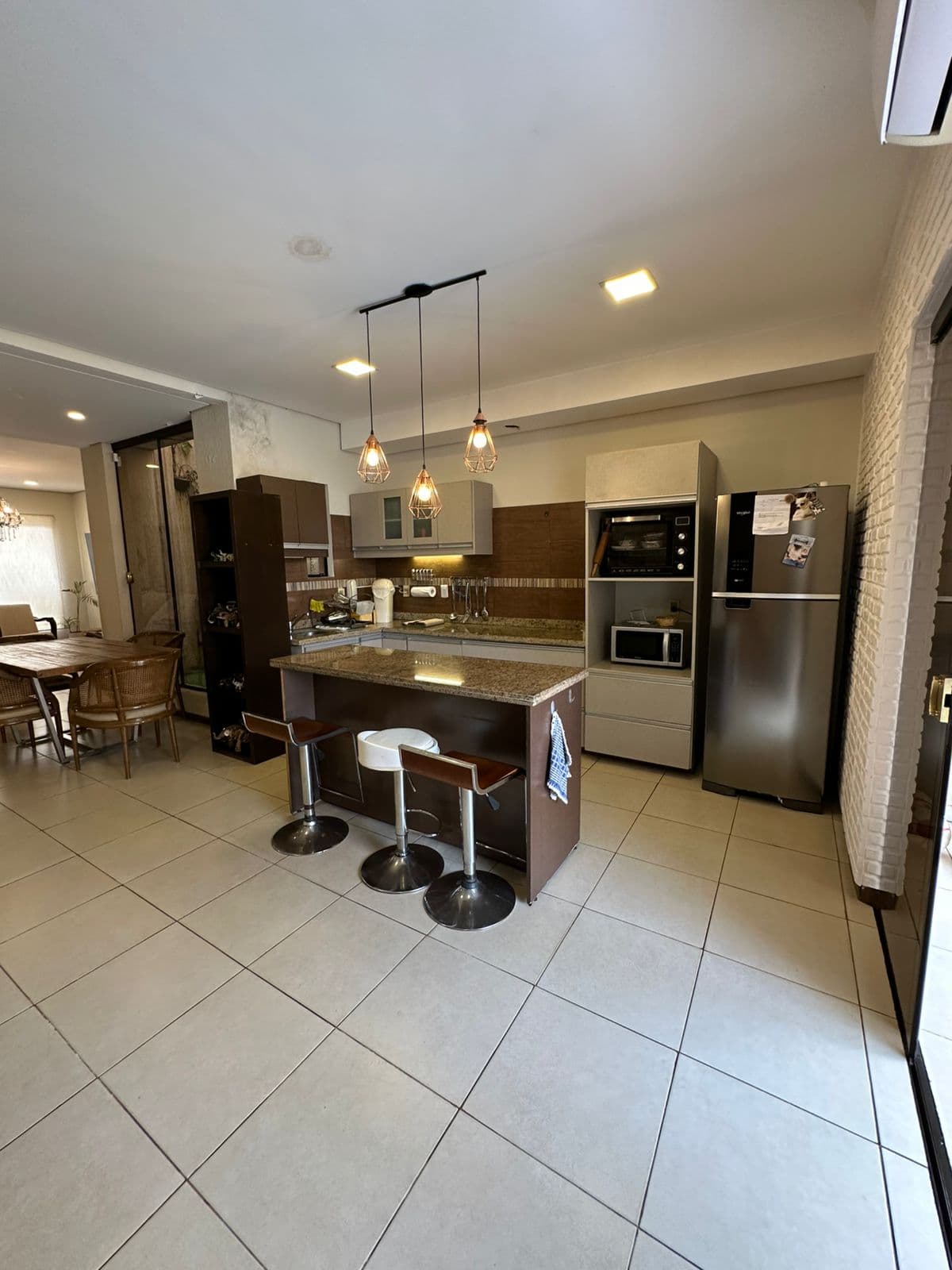 En venta residencia en barrio las golondrinas, loma pyta