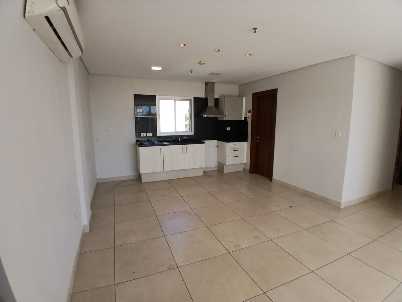 Departamento de 2 Dormitorios + área de servicio en Las Mercedes!, foto 2