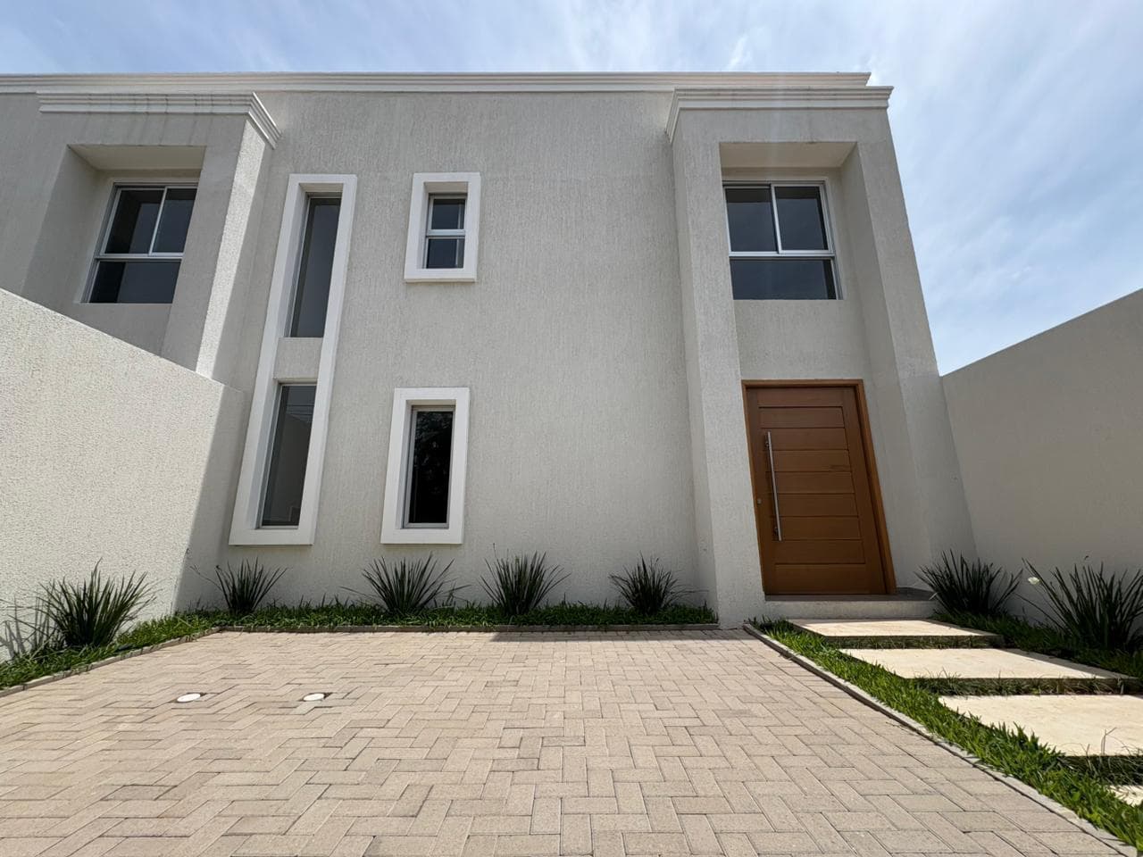 Duplex a estrenar en Fernando de la Mora