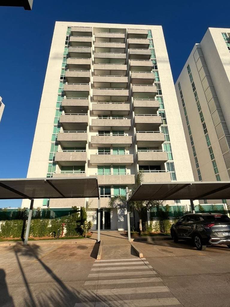 En Alquiler Departamento Amoblado de 2 dormitorios en Altamira Surubi’i, foto 2