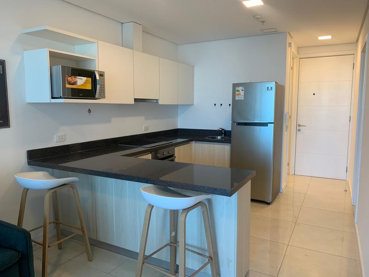 Departamento totalmente amoblado en edf. Altamira ycua sati — foto 2