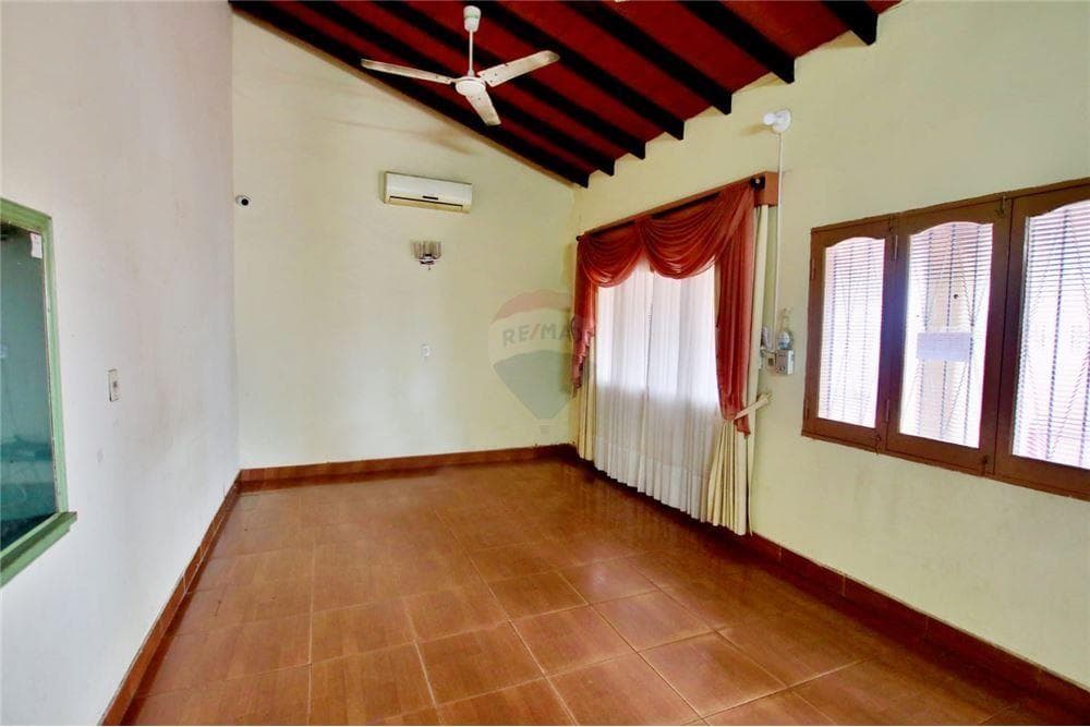 Casa en Fernando de la Mora zona norte, foto 4