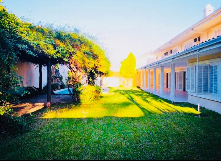 Amplia Residencia en alquíler zona Mburucuya para vivienda/ oficina, foto 3