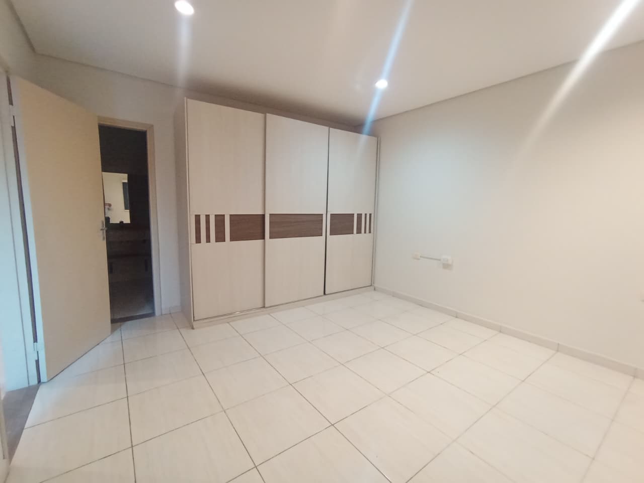 Casa en lambare con 4 habitaciones en suite — foto 5