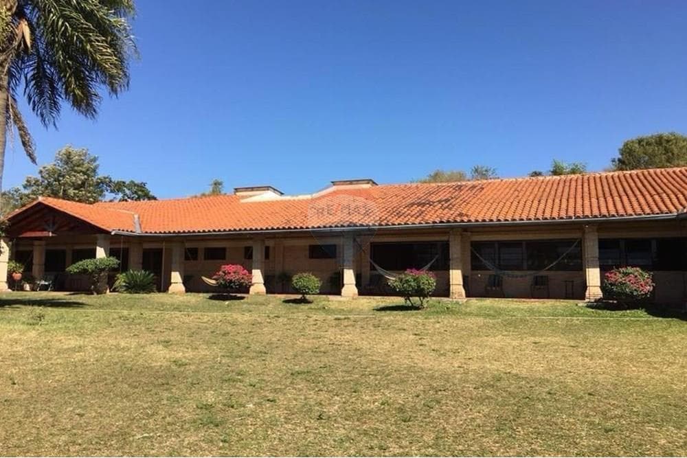 Resort Style Home - Venta - Itauguá, Paraguay