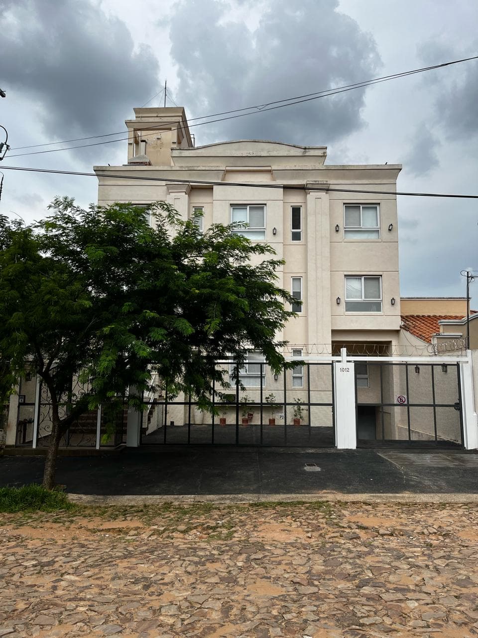 Alquiler Departamento Full Amoblado, zona Shopping del Sol