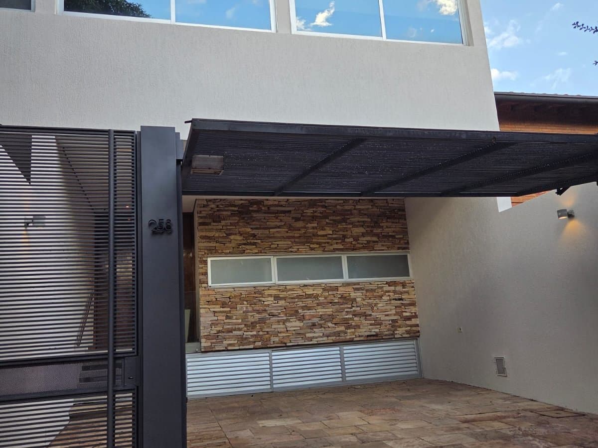 Casa de lujo en barrio mburucuya — foto 2