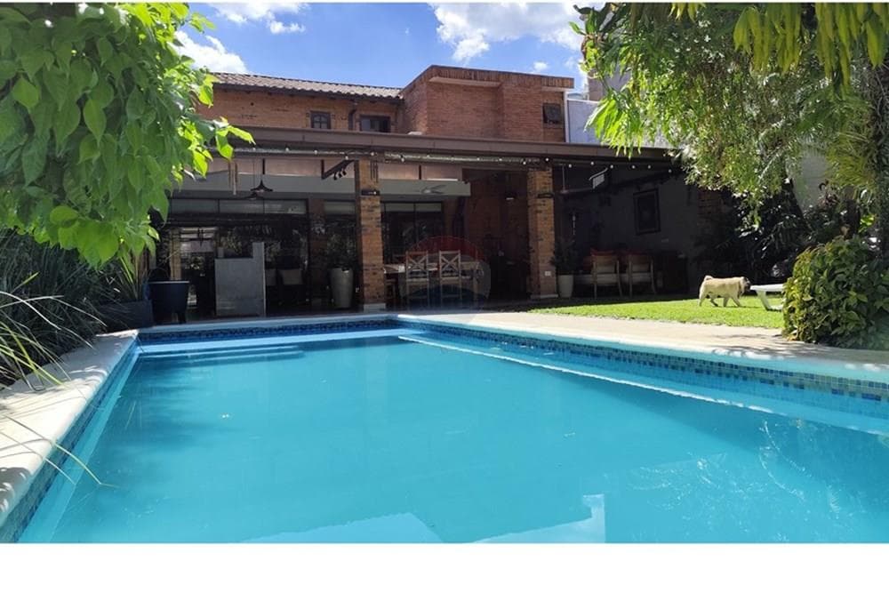 Alquiler de residencia en barrio villa aurelia