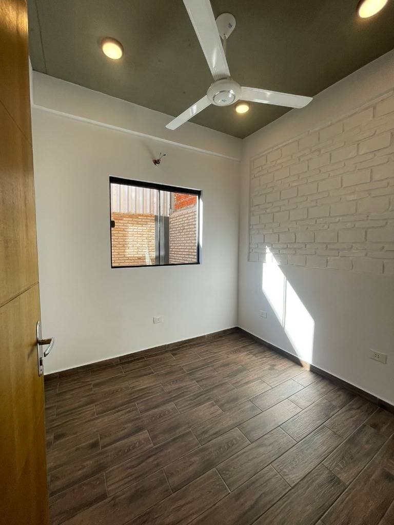 En venta condominio de departamentos con renta activa en Luque, foto 4