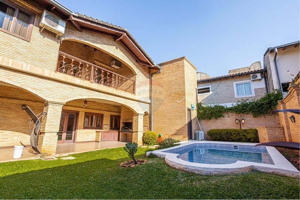Hermosa residencia en Asunción - bo. Mburucuya, foto 3