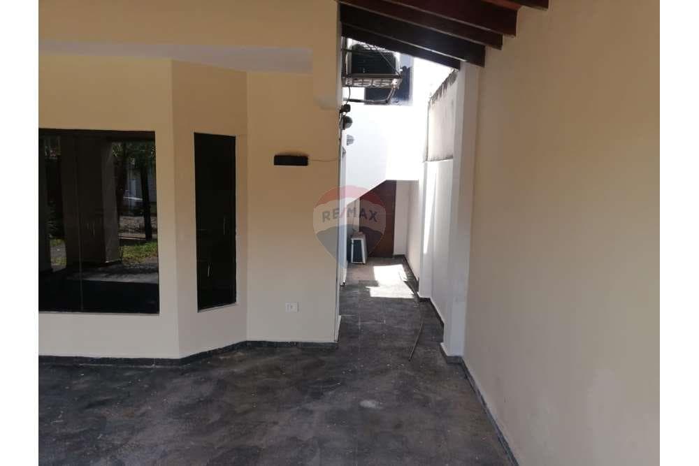 Casa con piscina zona salvador del mundo, foto 4