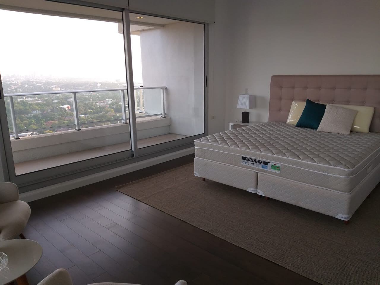 de hermoso semipiso de 4 dormitorios amoblado sobre Santísima Trinidad, foto 5