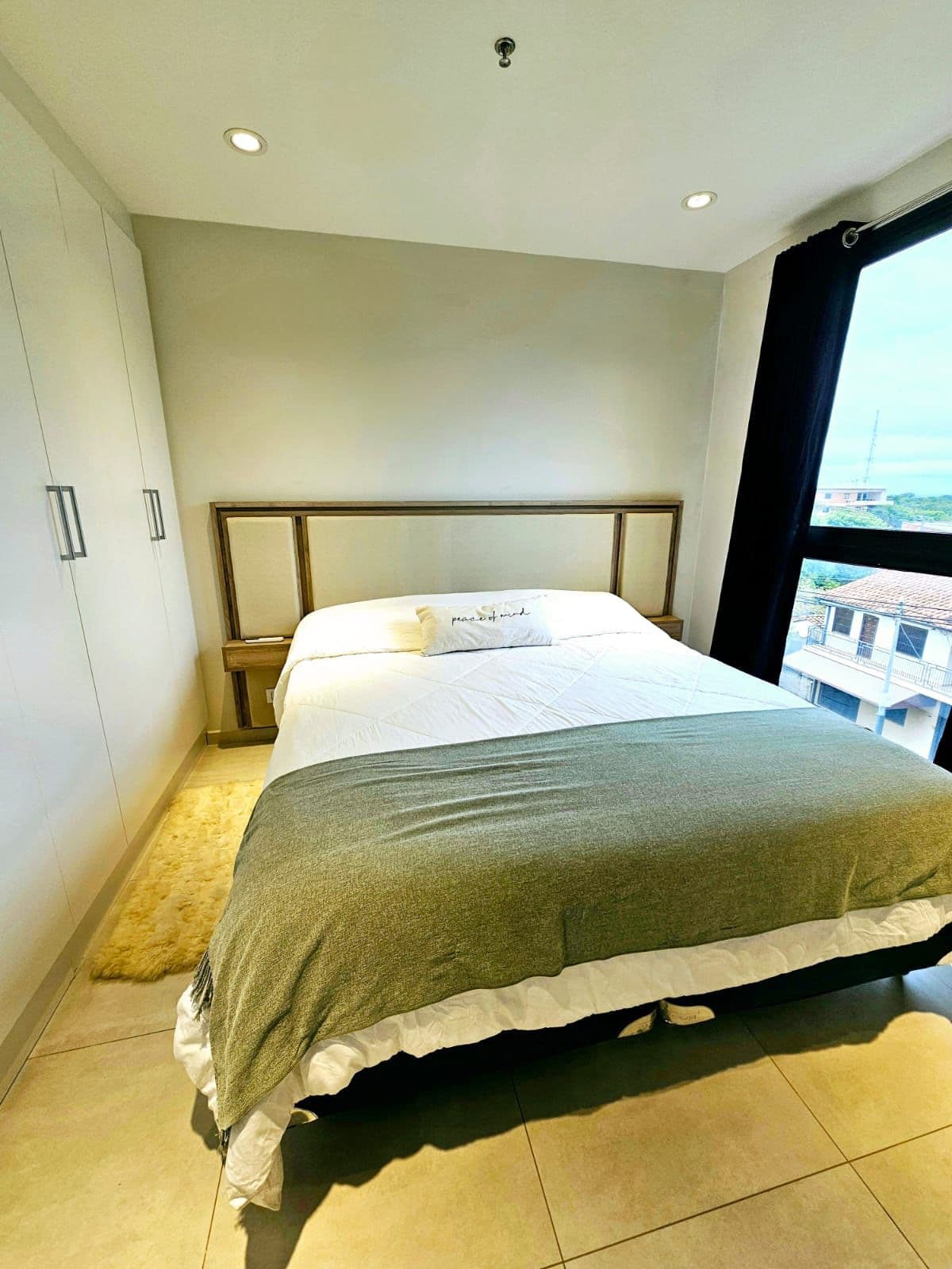 Departamento amoblado en los laureles 950 usd, foto 3