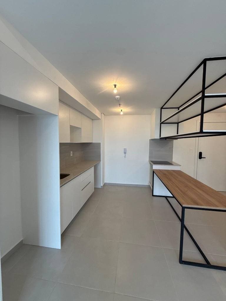 Departamento de 2 habitaciones en venta en el Edificio España Las Mercedes, foto 3